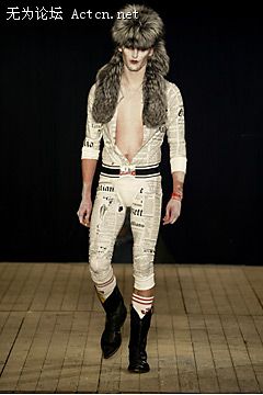 1119931070.jpg