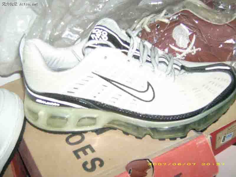 NIKE MAX360 42 90Ԫ