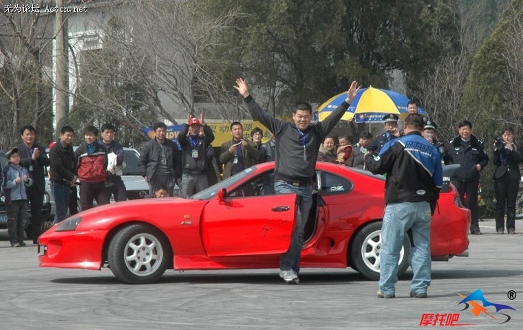 0903152323aa0b8d8c2cb3067c.jpg