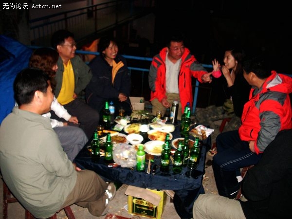 Ƭ 098.jpg
