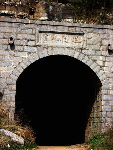 Ƭ 093.jpg