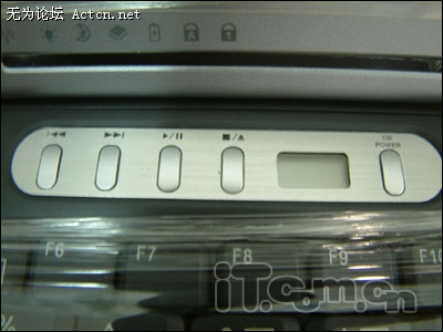 lx520_002.jpg