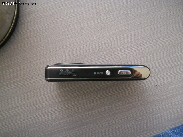 LG ۸300 500